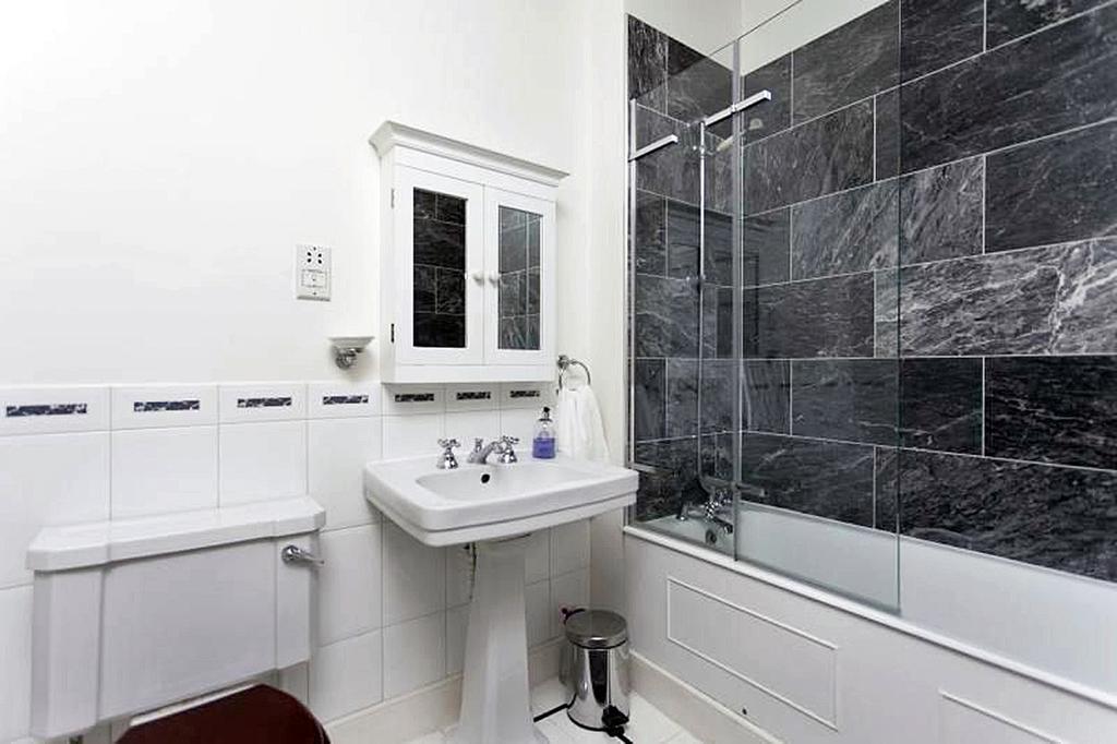The Circus Apartment Bath Exterior photo